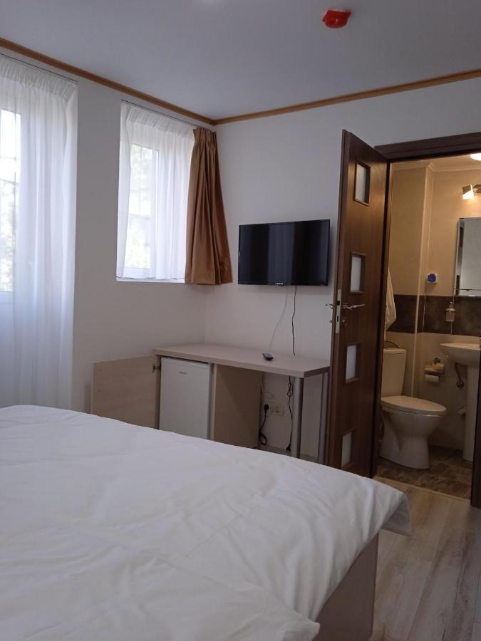 Hotel Marina Srl ブカレスト エクステリア 写真