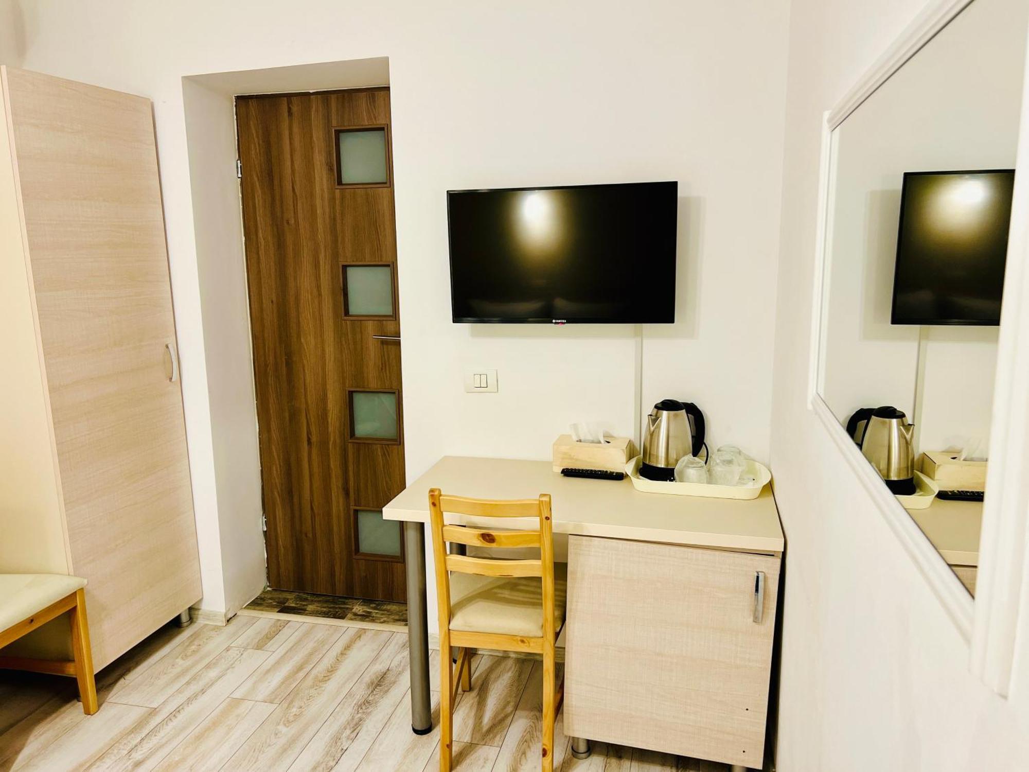 Hotel Marina Srl ブカレスト エクステリア 写真