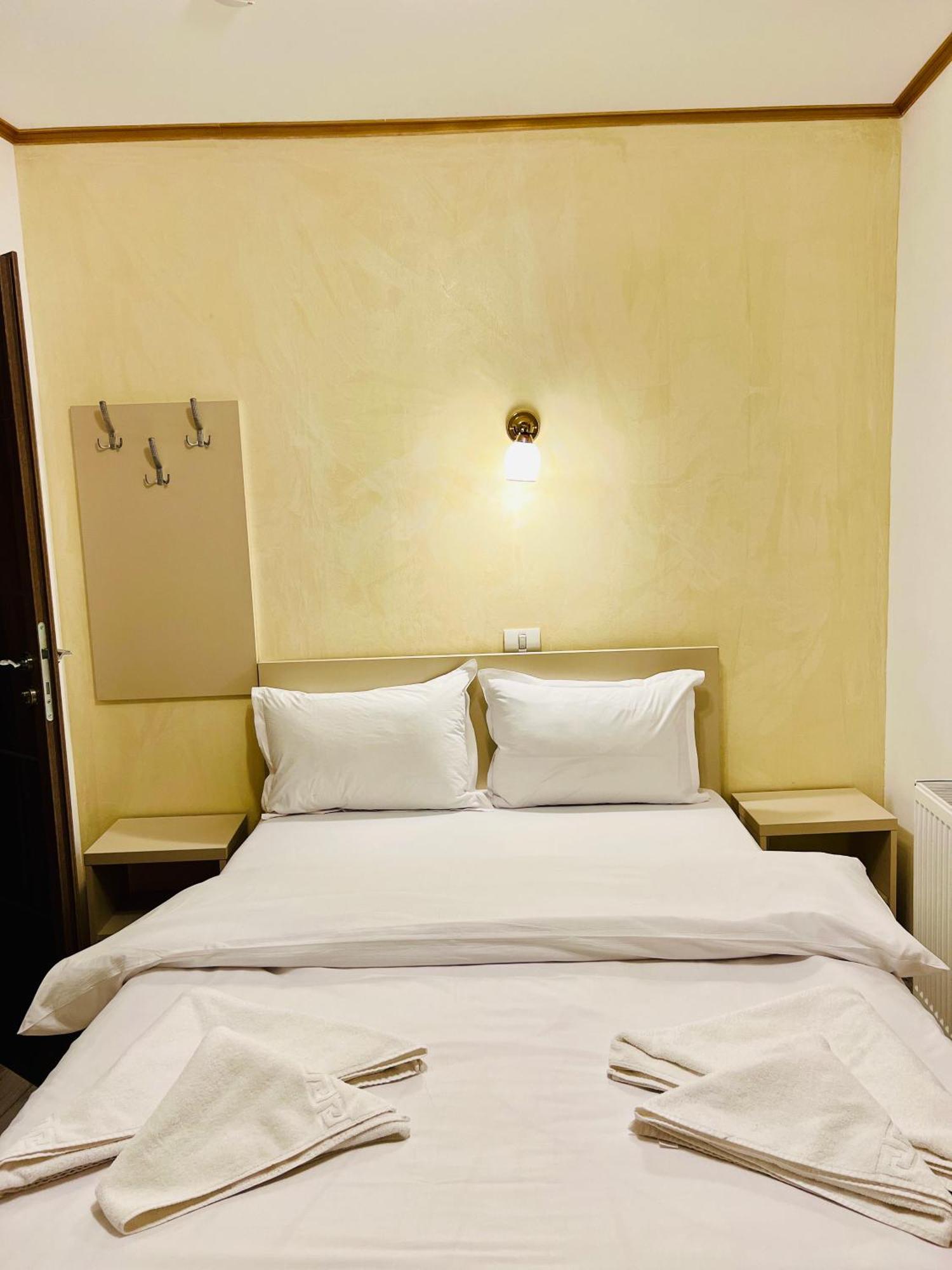 Hotel Marina Srl ブカレスト エクステリア 写真
